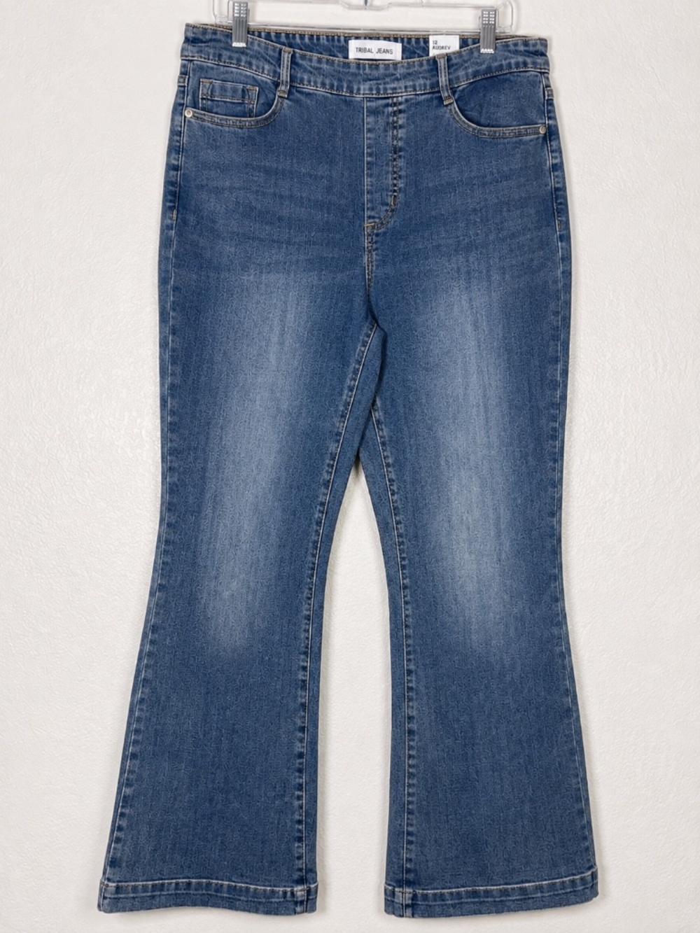 Tribal Audrey Pull-On Flare Jeans Size 12 River Blue Mid Rise 31" Inseam NWT